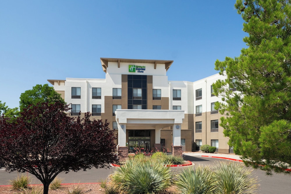 Holiday Inn Express & Suites Albuquerque Historic Old Town by IHG - photo 47