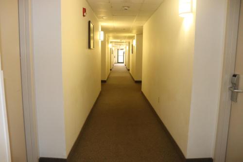 Howard Johnson by Wyndham Tifton GA I 75 - photo 35