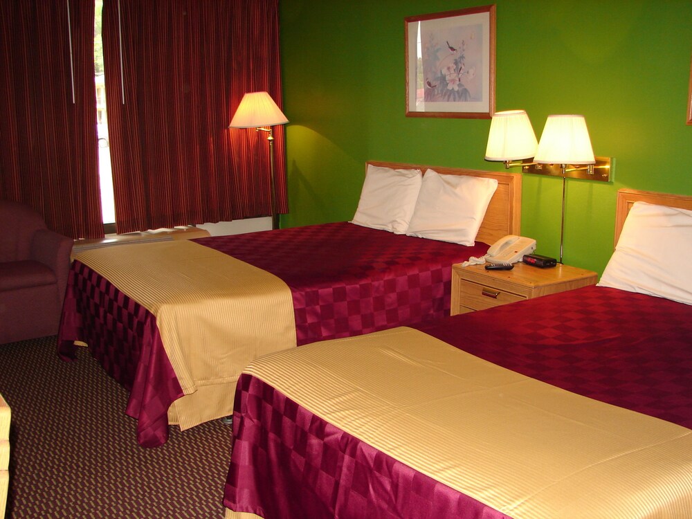 Columbus Inn & Suites - photo 5