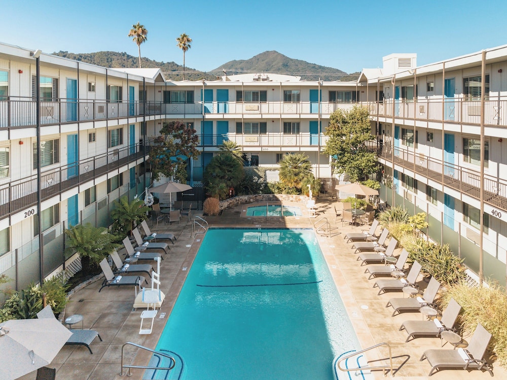 Marin Suites Hotel — hotel in Corte Madera