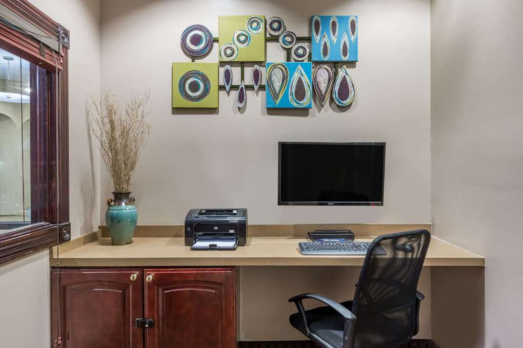 Days Inn by Wyndham Pearl Jackson Airport - photo 14