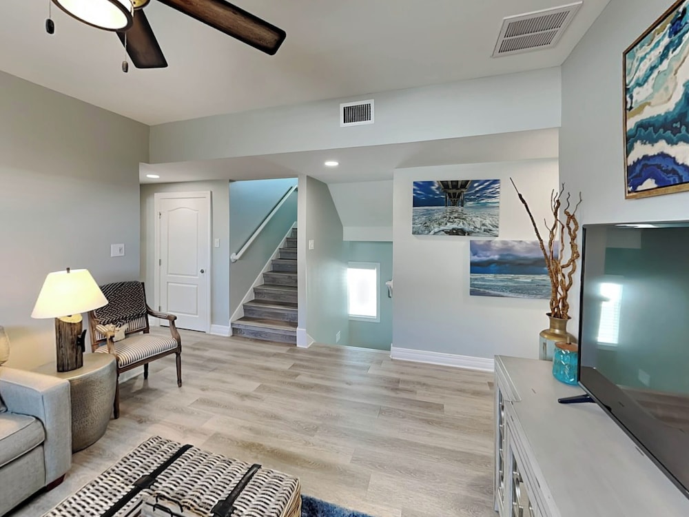 Mermaids Lair by Silver Sands Vacation Rentals — 4-Star Luxury Hotel in Port Aransas, United States