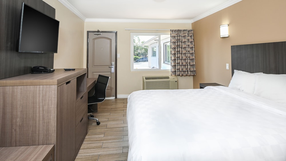 Sea Rock Inn Long Beach - photo 3