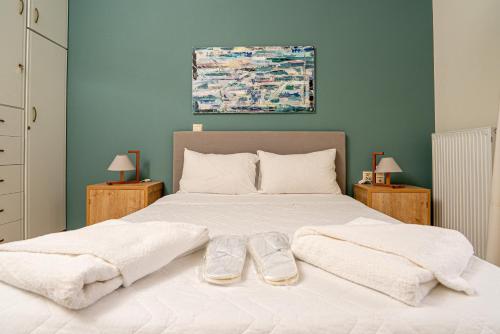 Contemporary 2 bedroom apt 5 min walk from Kissamos center — 4-Star Luxury Hotel in Kissamos, Greece
