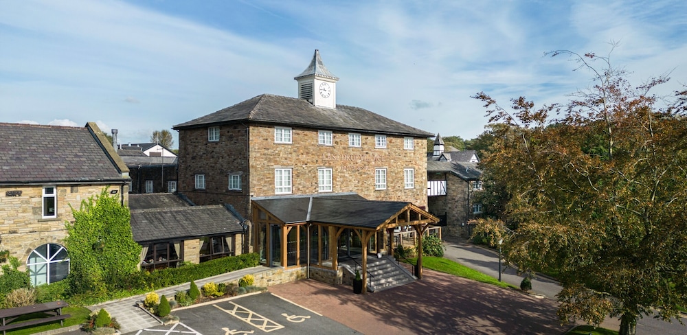 Last Drop Village Hotel & Spa