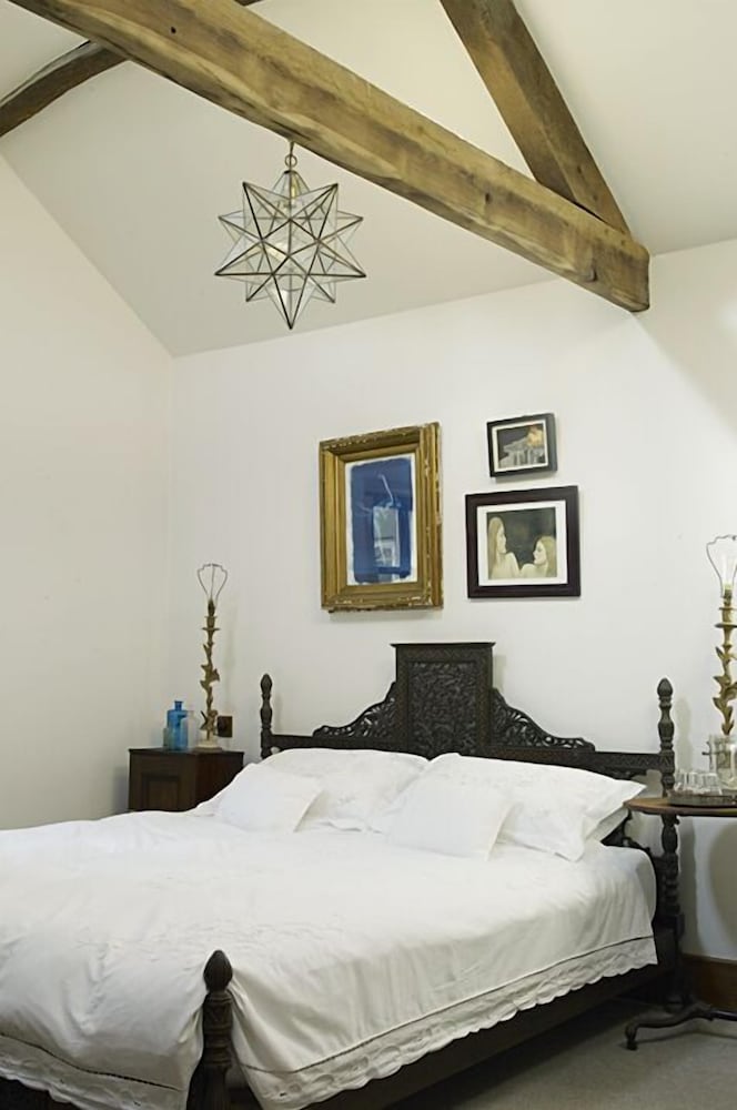 The Pavement Palace - carbon neutral hotel in Hereford