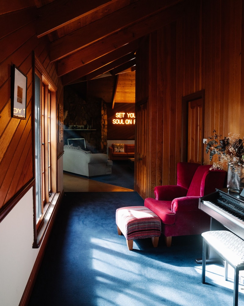 Yallingup Lodge Spa Retreat — 4-Star Luxury Hotel in Yallingup, Australia