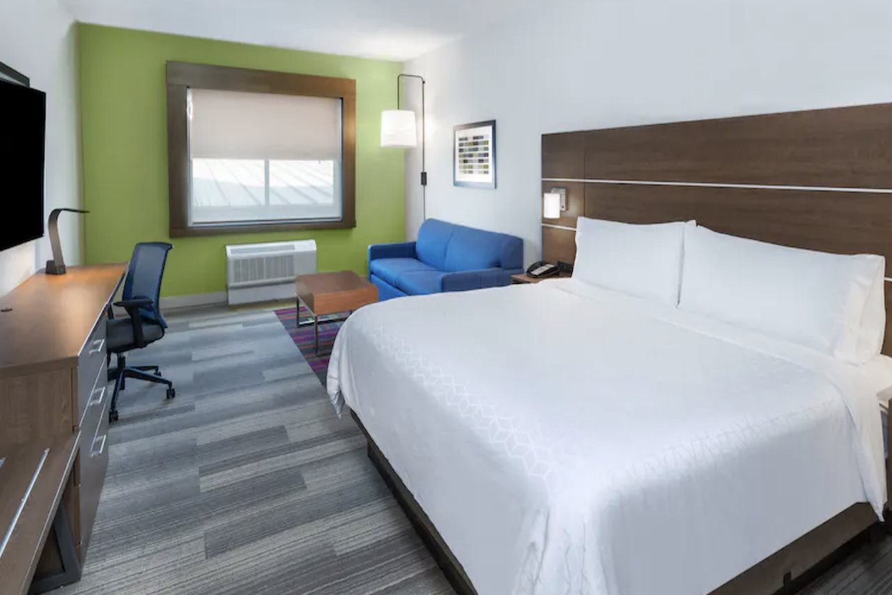 Holiday Inn Express & Suites Denton Sanger by IHG - photo 9