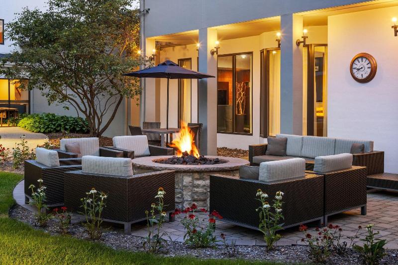 Courtyard Chicago Waukegan Gurnee - photo 9
