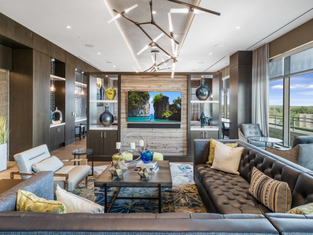 Bluebird Suites near Chevy Chase - photo 30