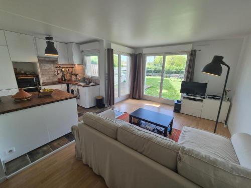 Velodrome Montigny Avec Jardin — hotel in Montigny-Le-Bretonneux