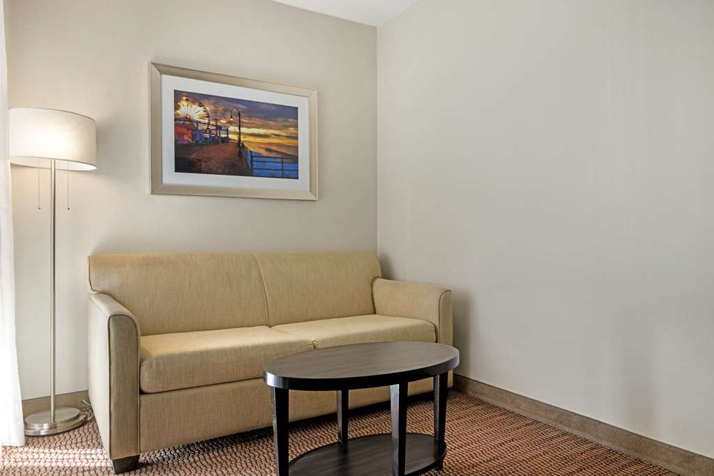 Best Western Royal Palace Inn & Suites - photo 23