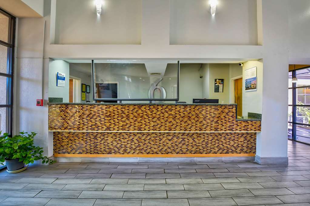 Motel6 Birmingham AL Medical Center - photo 22