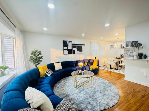 Lux Designer Home with Gaming Rm — 4-Star Luxury Hotel in Jersey City, United States