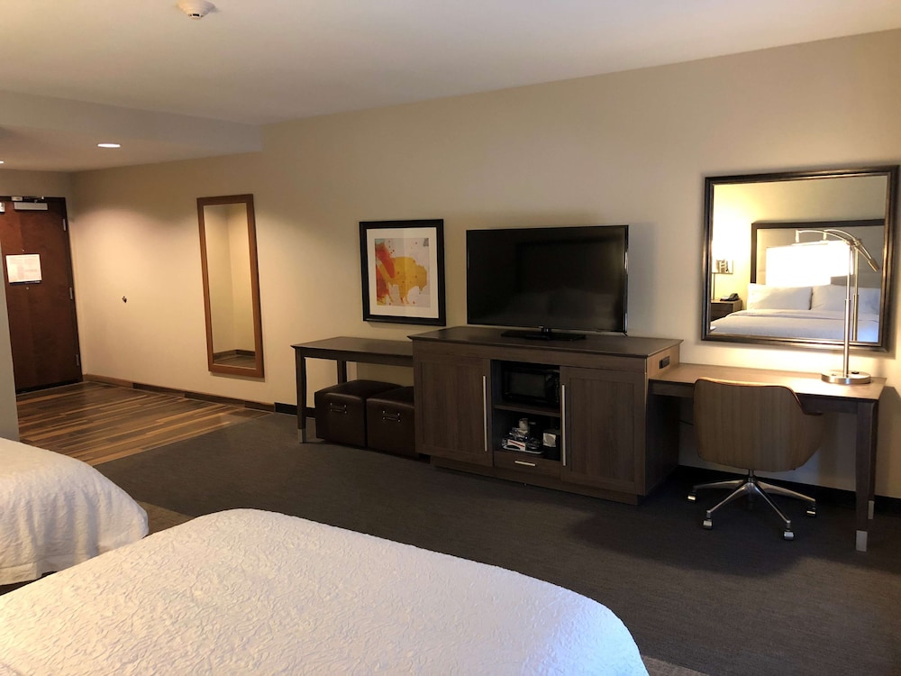 Hampton Inn & Suites Ponca City - photo 21