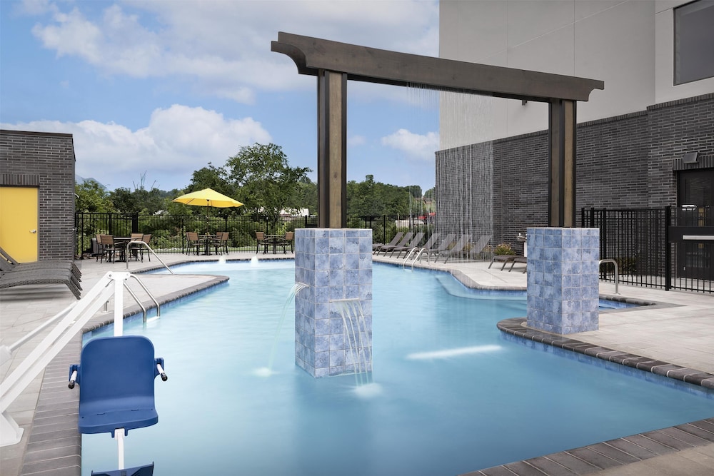 Home2 Suites by Hilton Sevierville - photo 23
