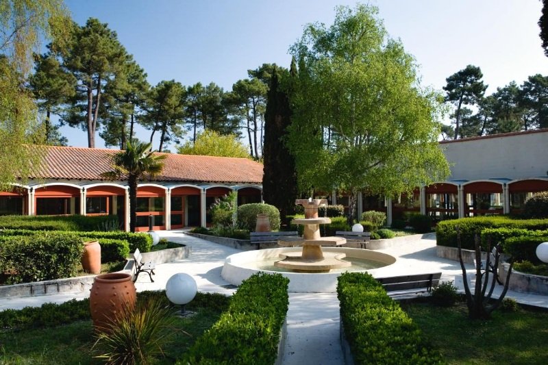 Club Belambra Les Mathes - carbon neutral hotel in Les Mathes