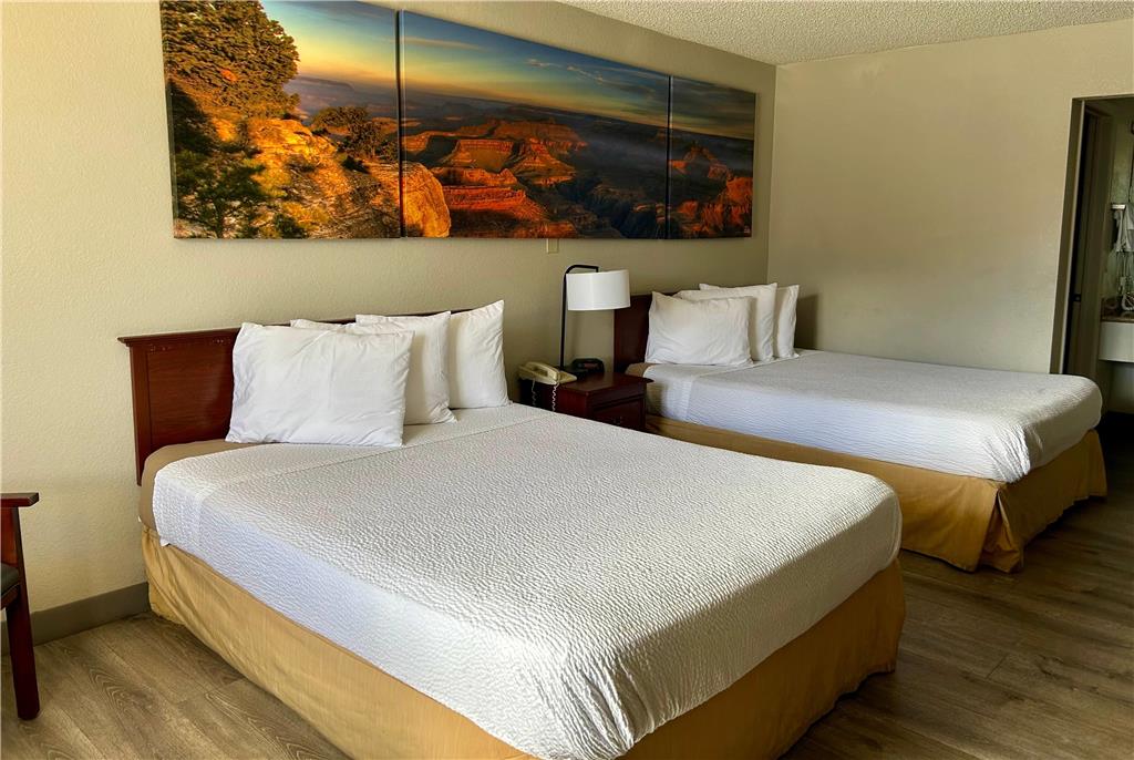 Days Inn by Wyndham Kingman West - photo 9