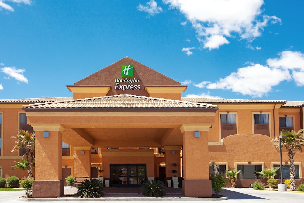 Holiday Inn Express Hotel & Suites Kingman by IHG - photo 47