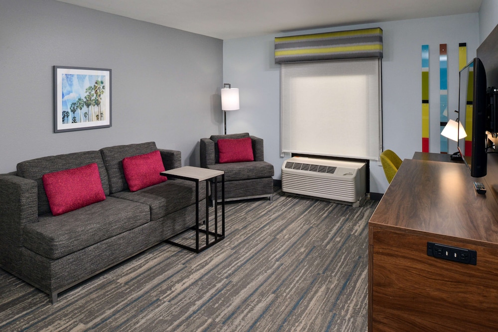 Hampton Inn Panama City Beach - photo 23