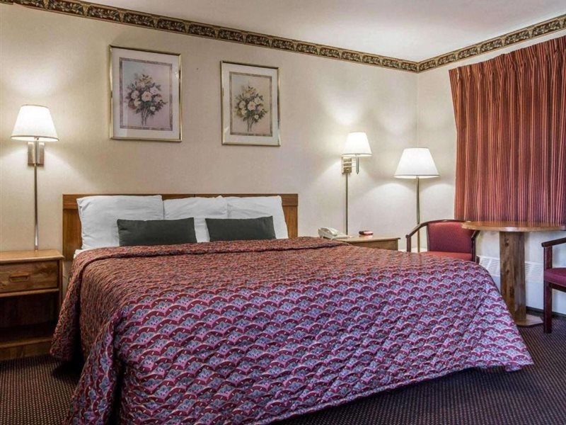 Malone Inn - photo 8
