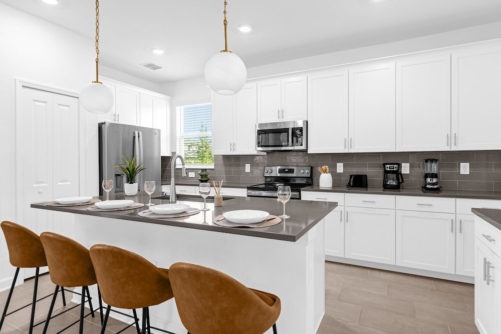 Upstay Modern Luxury Home w Pool Spa Resort - photo 16