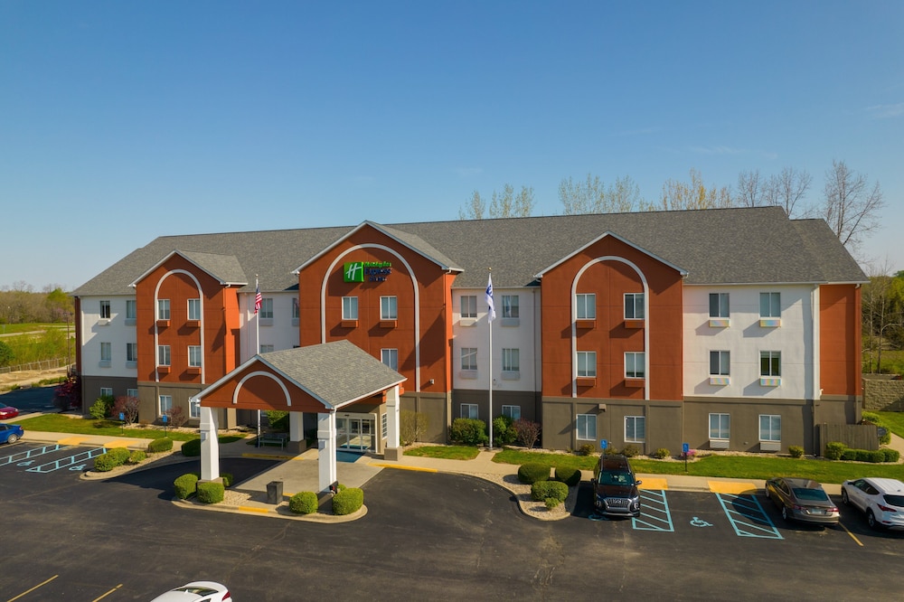 Holiday Inn Express Hotel & Suites Bedford by IHG - photo 50