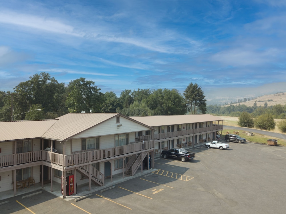 Clearwater 12 Motel - photo 23