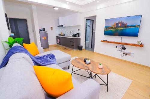 1BR Marina Bay Westlands with rooftop pool gym & city views