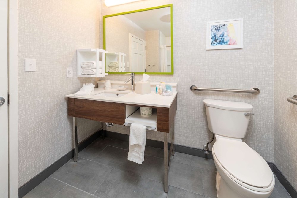 Hampton Inn Swedesboro Philadelphia - photo 29
