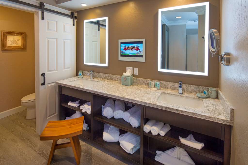 Best Western Plus Humboldt Bay Inn - photo 22