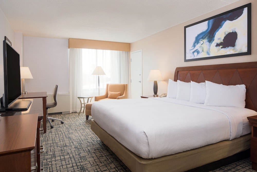DoubleTree by Hilton Hotel Syracuse - photo 19