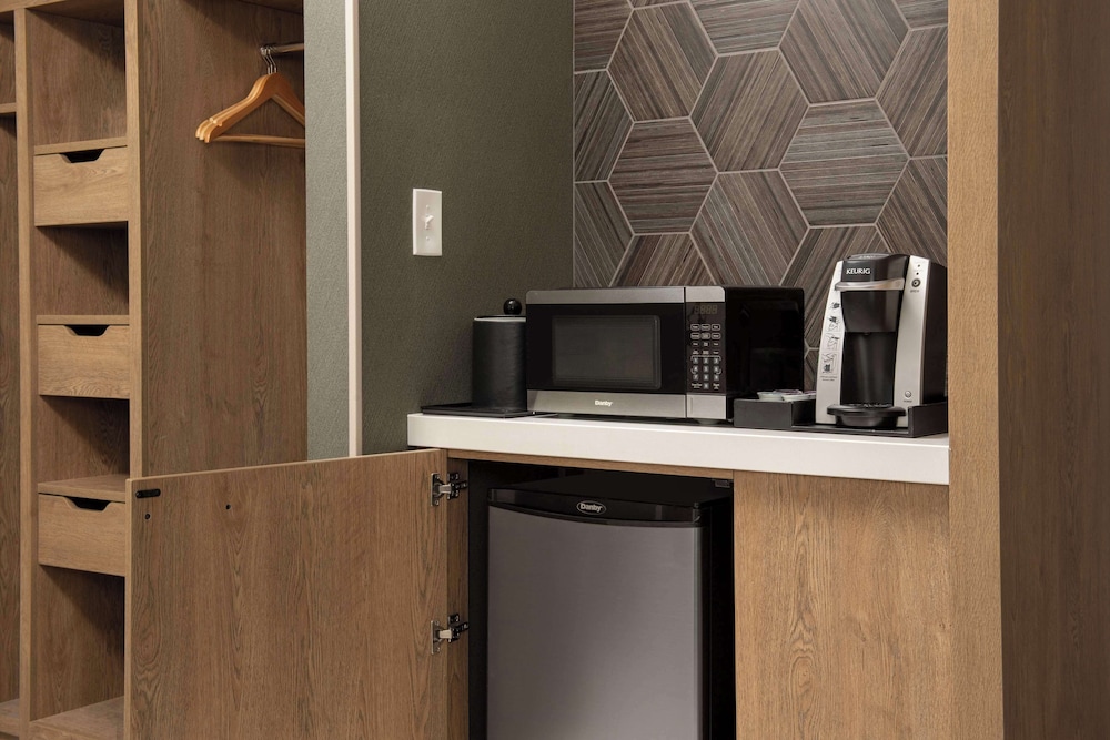 Hilton Garden Inn Casper - photo 12
