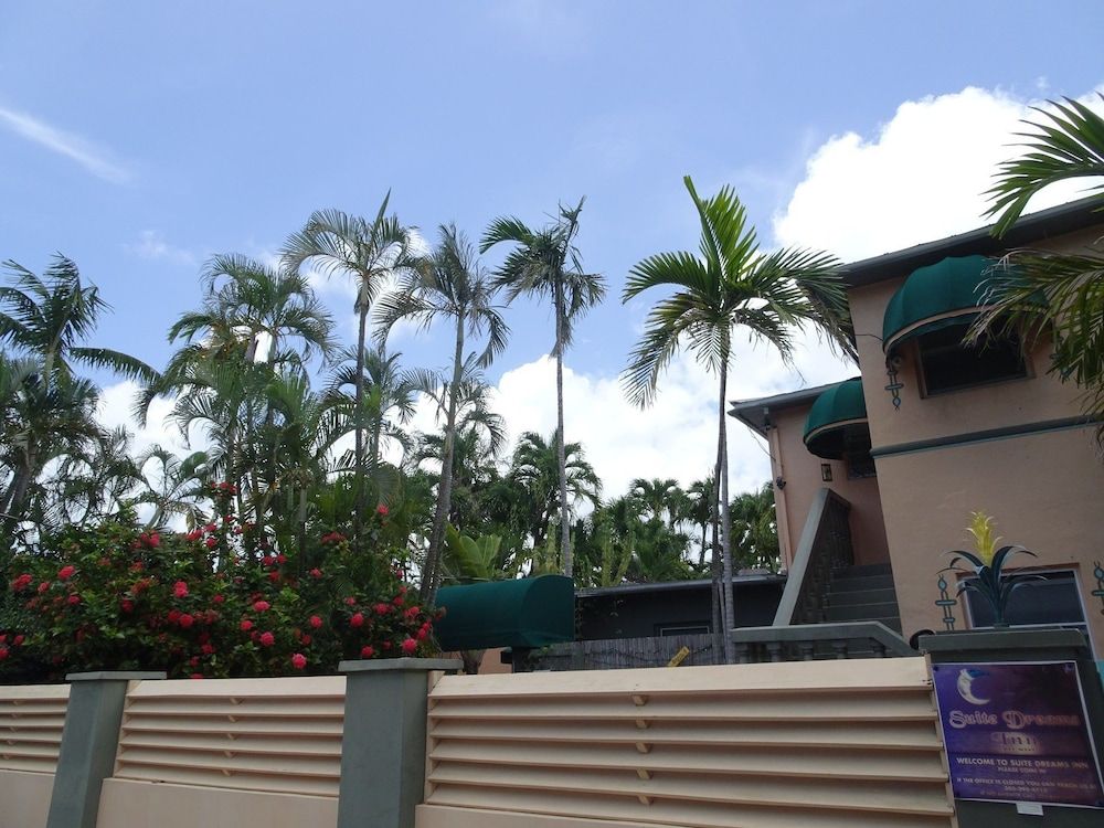 Suite Dreams Inn by the Beach - photo 29