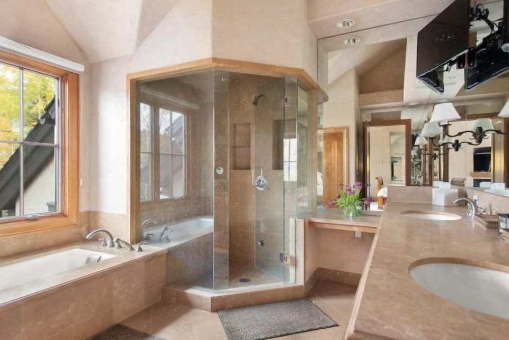 Snowmass Village by Gondola Resorts - photo 55
