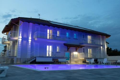 Rosy's House — 4-Star Luxury Hotel in Scafati, Italy