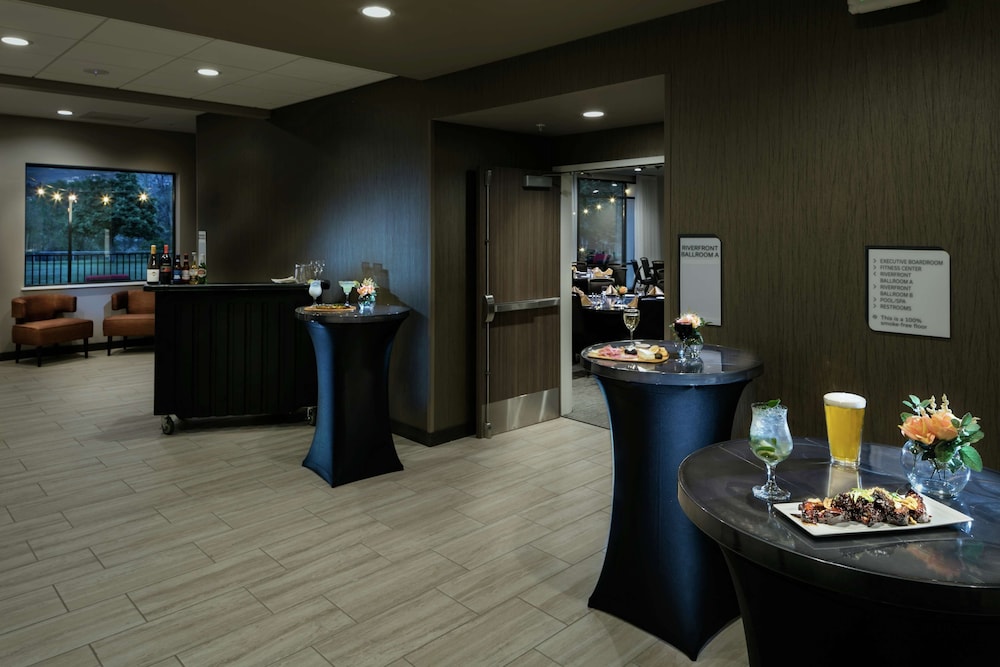 Hilton Garden Inn Wenatchee - photo 32