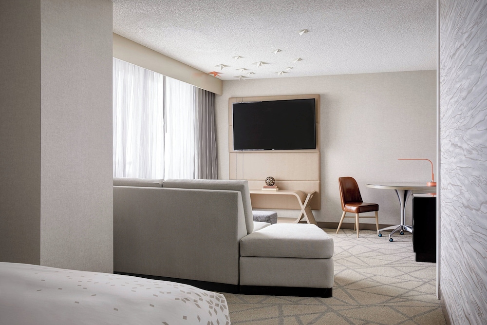 Renaissance Denver Hotel & Conference Center - photo 22