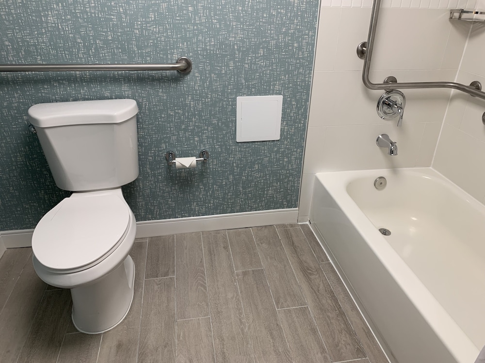 Doubletree by Hilton Hotel Norfolk Airport - photo 15