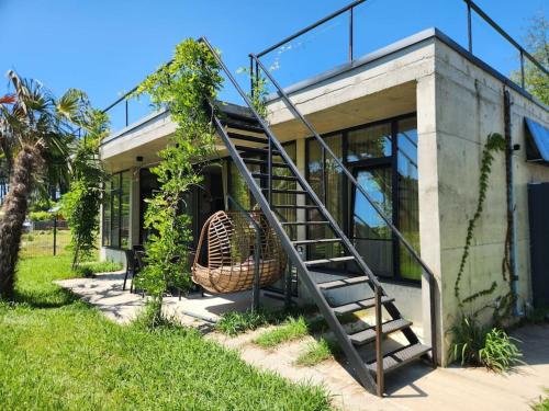 Nina's house & Yard 200m from beach Kaprovani — 4-Star Luxury Hotel in Urek'i, Georgia