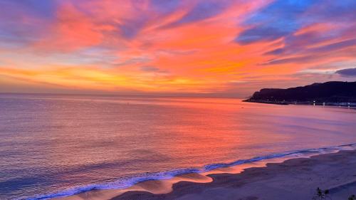 Sun & Sea 706 — 4-Star Luxury Hotel in Sesimbra, Portugal