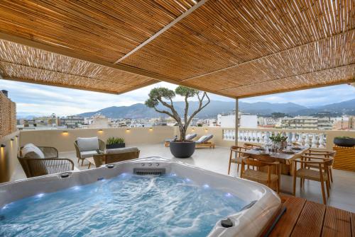 Balcony Luxury Apartment Kalamata — 4-Star Luxury Hotel in Kalamata, Greece