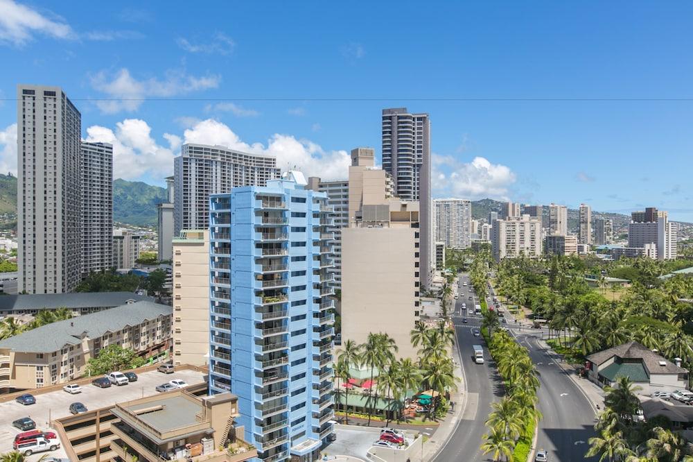 Marina Hawaii Vacations at the Ilikai Tower - photo 5
