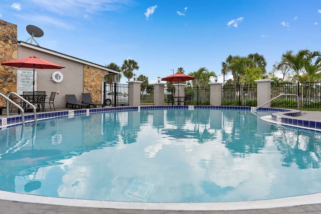 Travelodge by Wyndham Kissimmee Orlando - photo 9