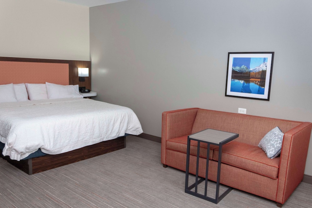 Hampton Inn & Suites Riverton - photo 34