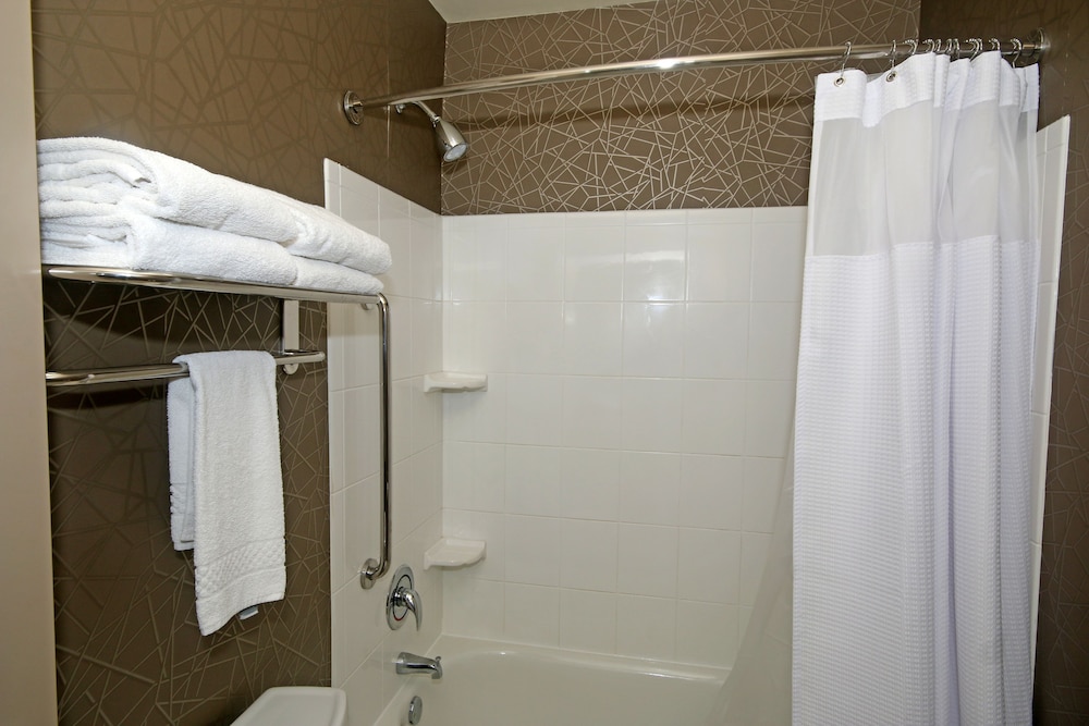 SpringHill Suites by Marriott Charleston N. Ashley Phosphate - photo 25