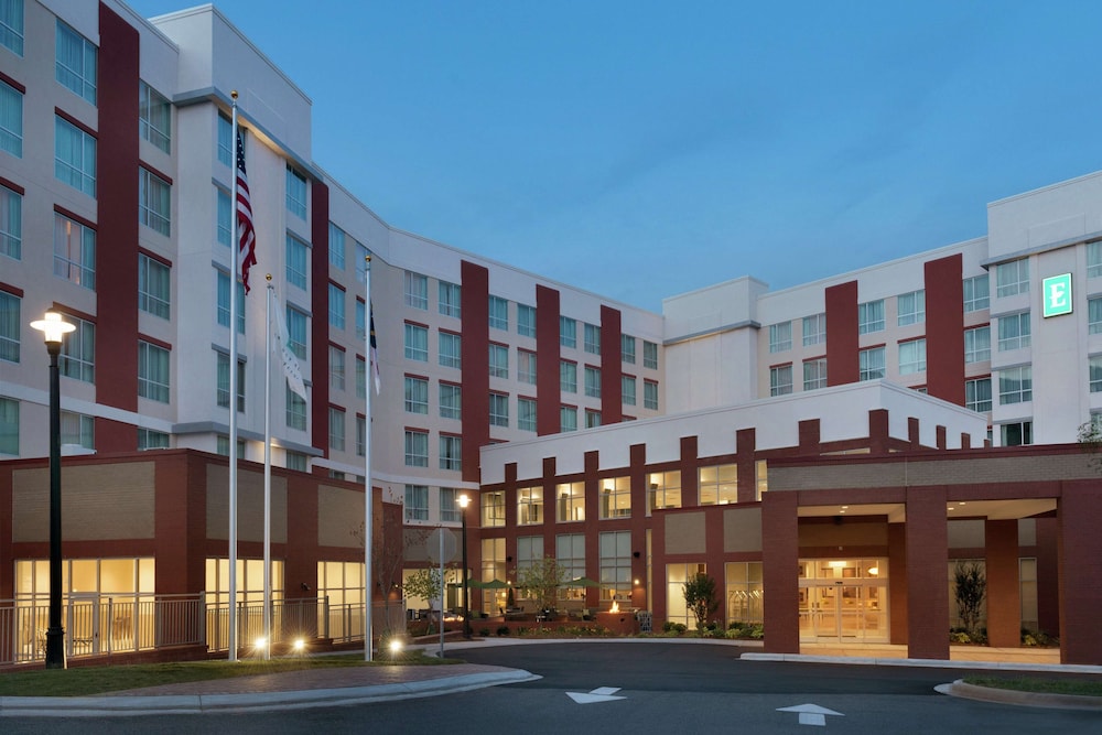 Embassy Suites by Hilton Charlotte Ayrsley - photo 51