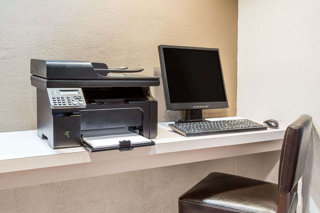 Travelodge by Wyndham Deltona - photo 38