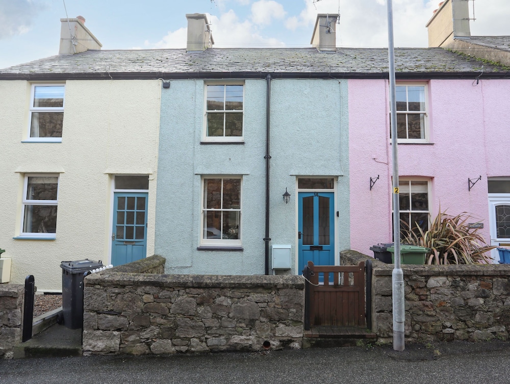 14 Rose Hill in Beaumaris, United Kingdom