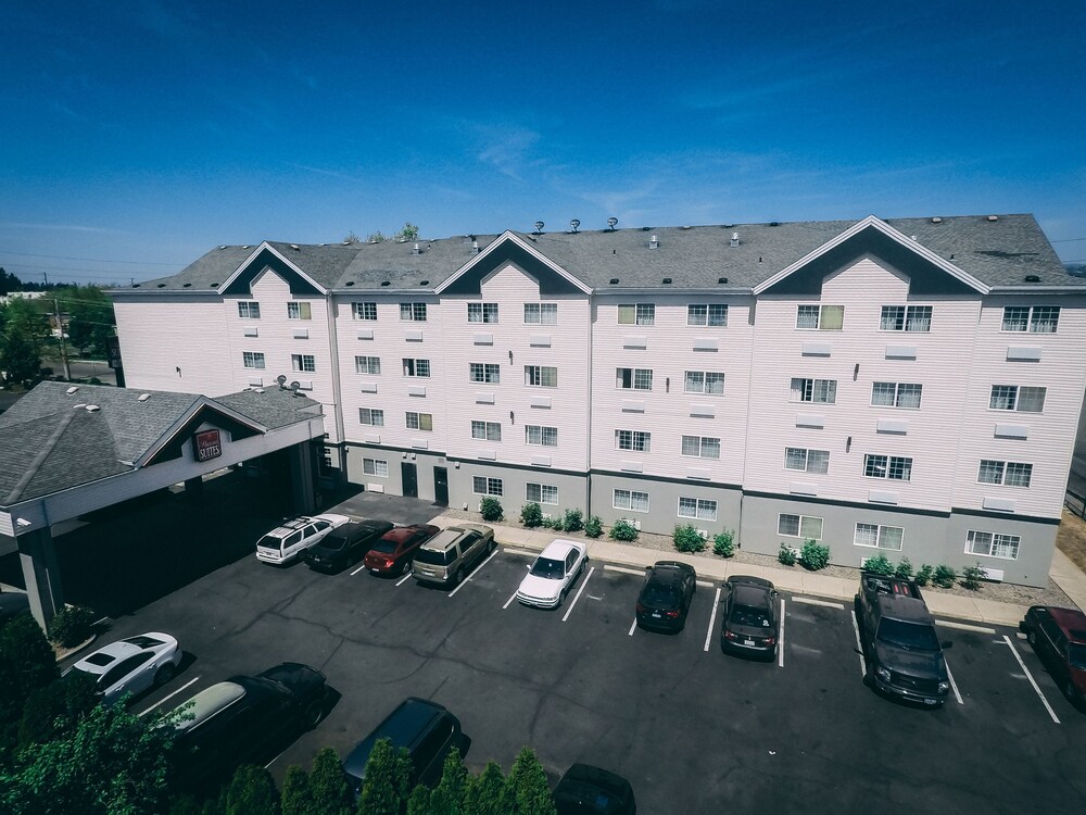 Holiday Inn Express & Suites Portland East - photo 26